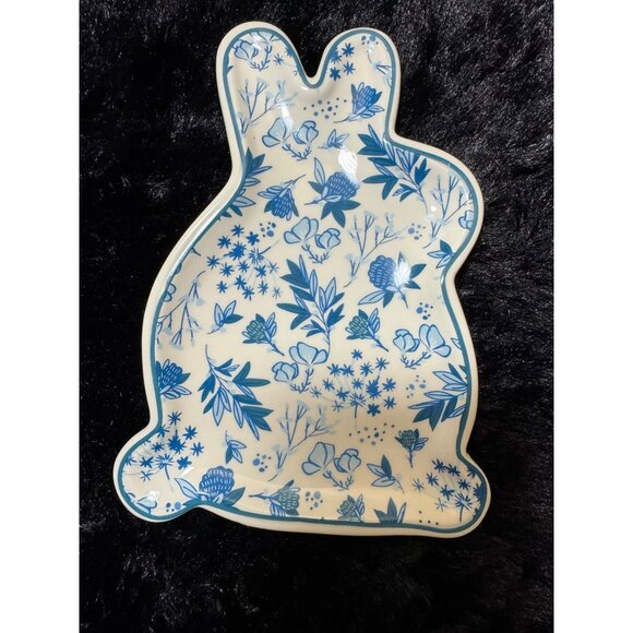 Tag Rabbit-Shaped Ceramic Floral Plate Blue & White Design  Easter Trinket Dish - Picture 2 of 8